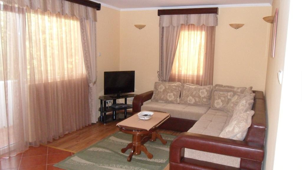 Apartments Marovic Luštica Exterior photo